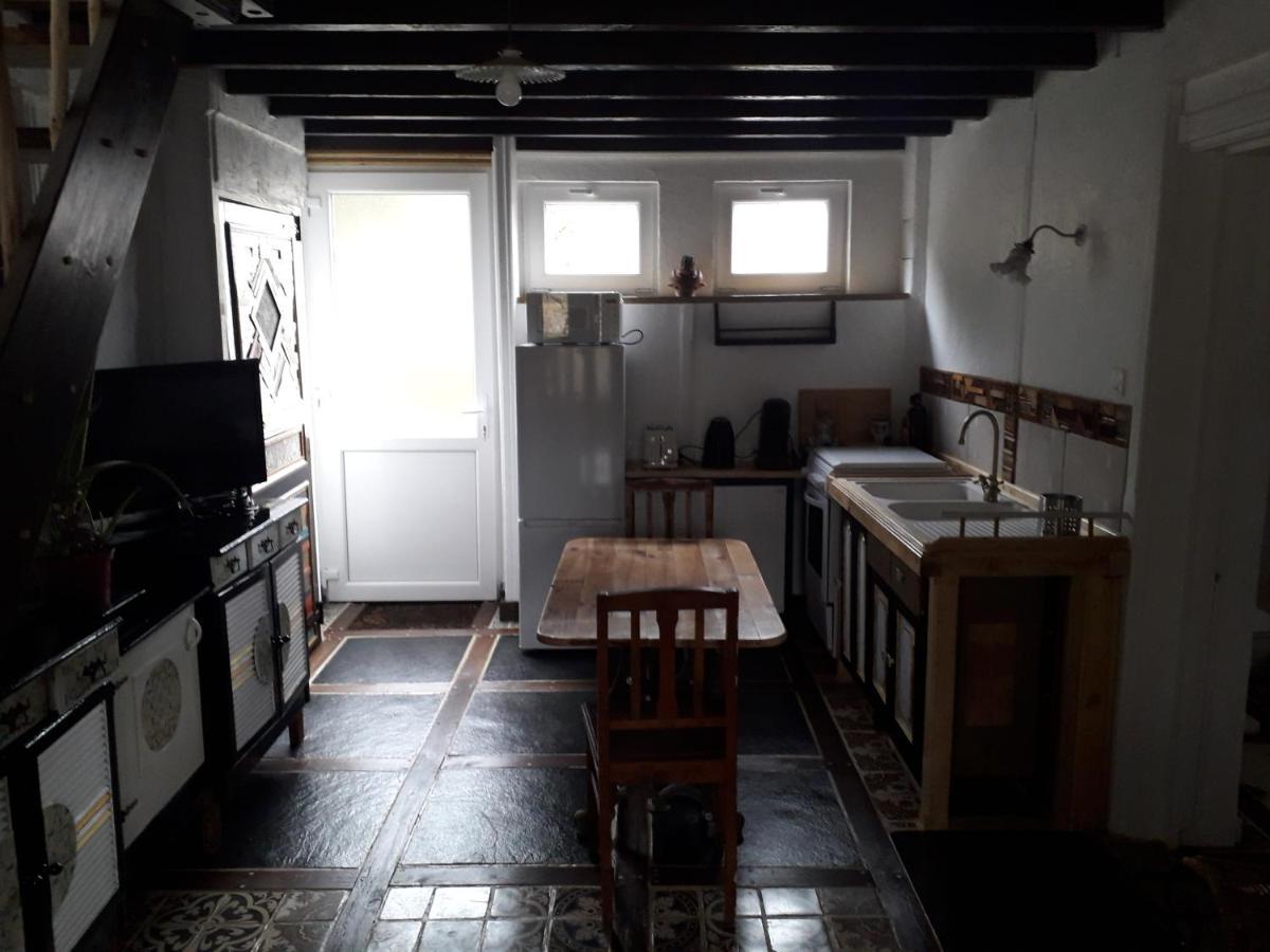 Maison D'Artiste Acces Jardin Мобёж Экстерьер фото